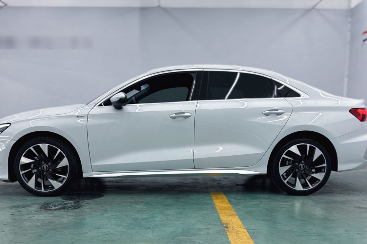 Audi A3 2023 #5 Audi A3 2023 صورة سيارة #5