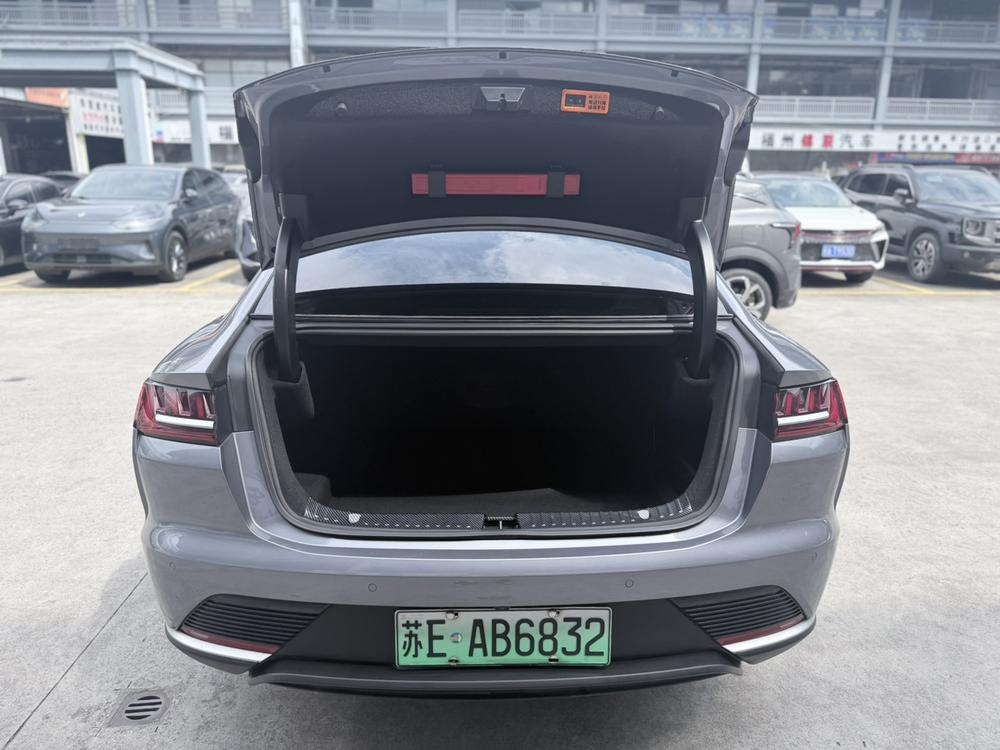 BYD Han 2022 car image #13