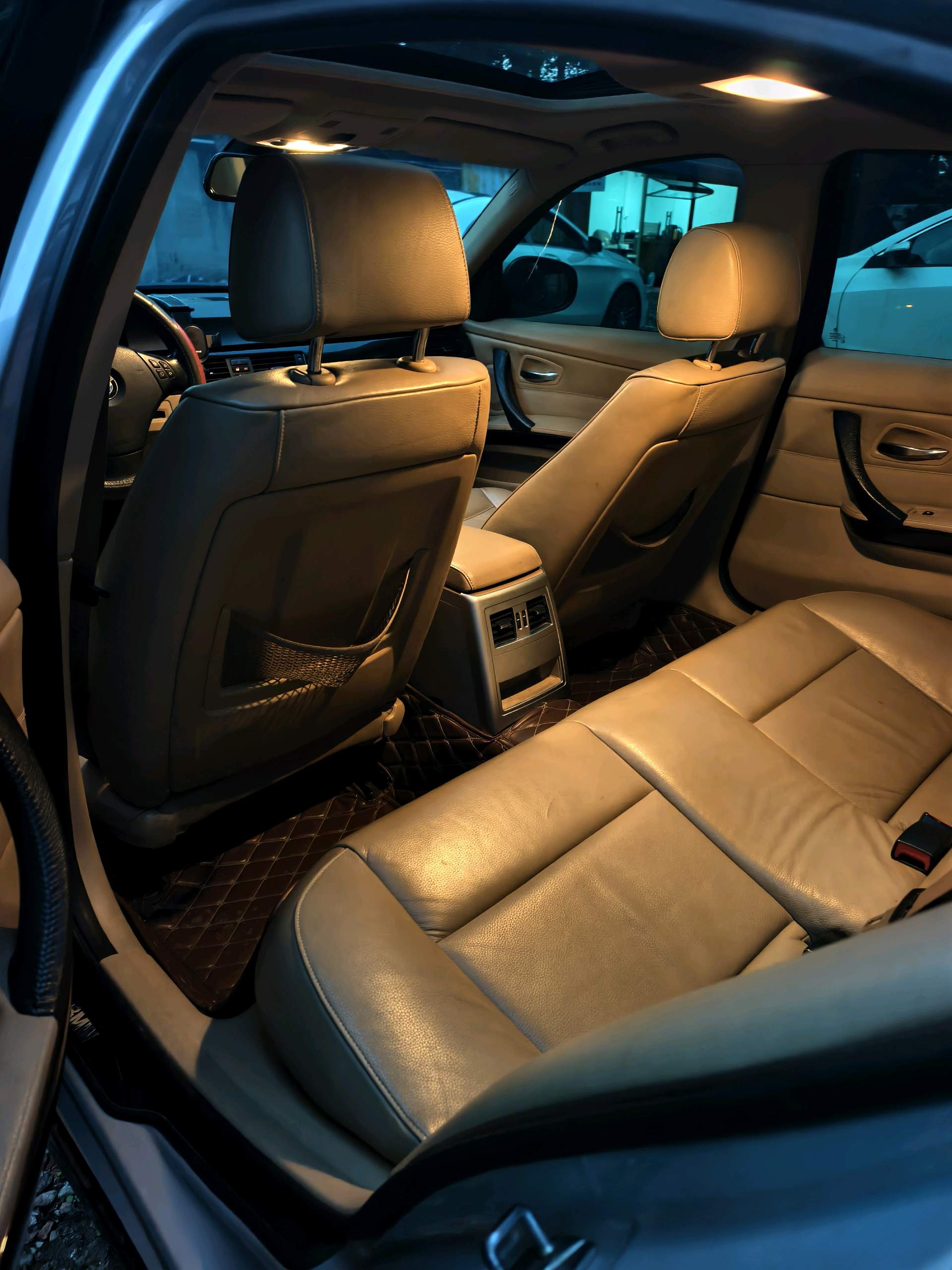 BMW 3 Series 2010 #3 BMW 3 Series 2010 image de voiture #3