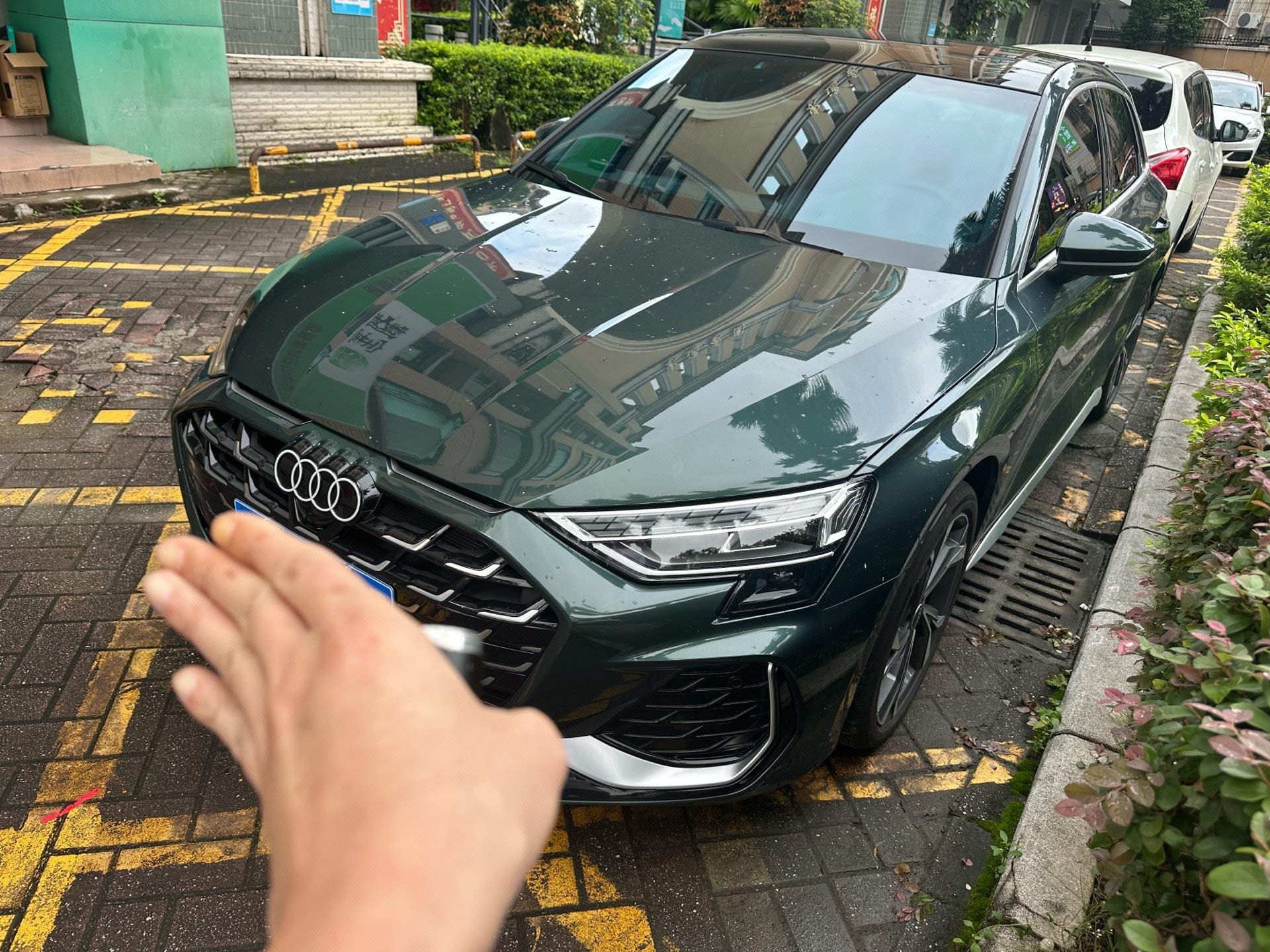 2025 2025 car image
