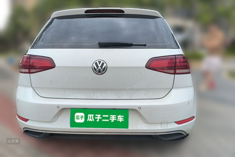 Volkswagen Golf 2018 car image #6
