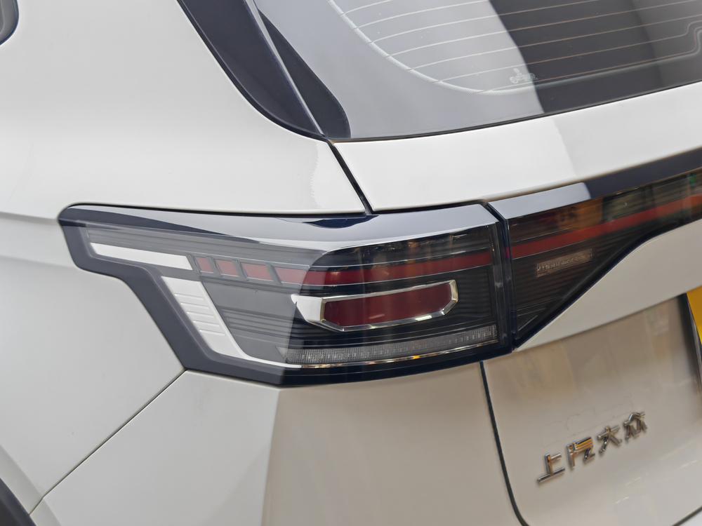 Volkswagen Tharu 2024 car image #13
