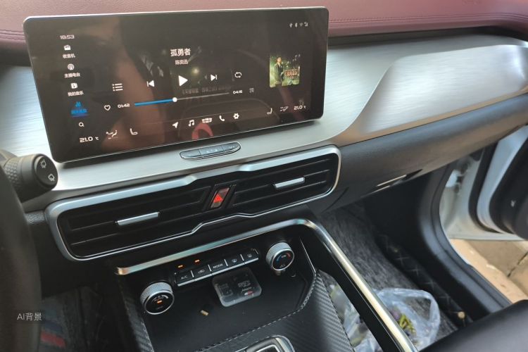 GEELY Coolray 2019 #15 GEELY Coolray 2019 car image #15