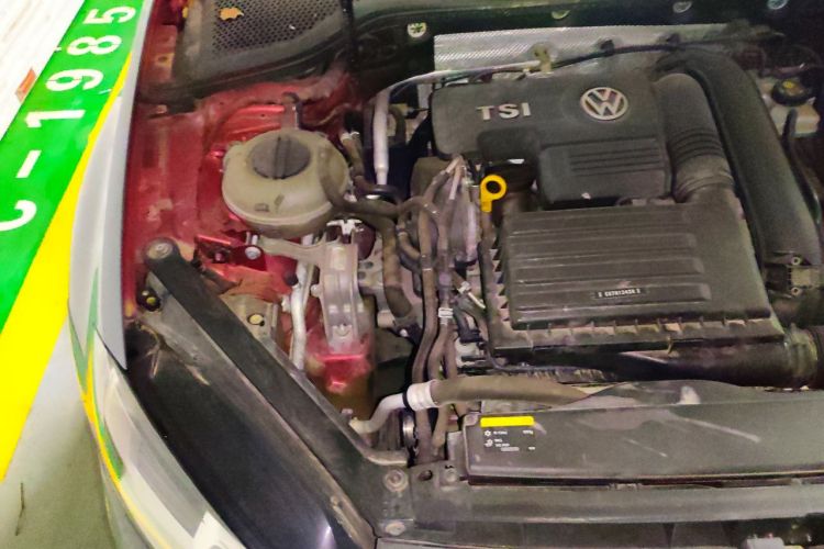Volkswagen Golf 2015 car image #22