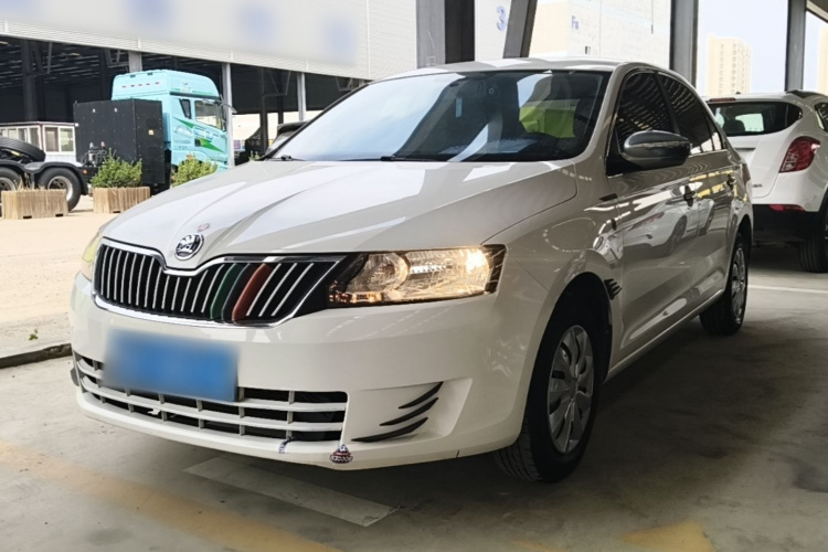 Skoda Rapid 2017 #2 Skoda Rapid 2017 car image #2