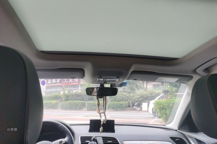 Audi Q3 2019 car image #20