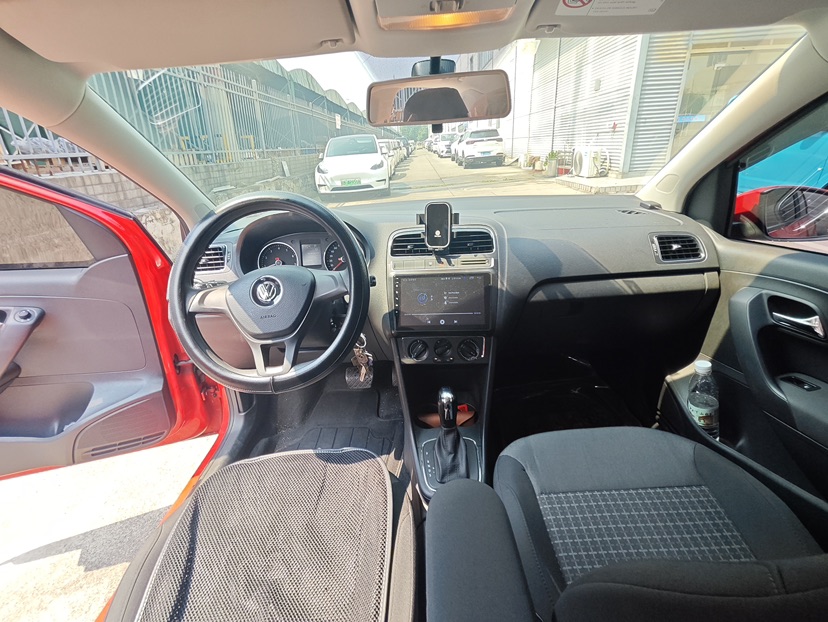 Volkswagen Polo 2015 #8 Volkswagen Polo 2015 car image #8