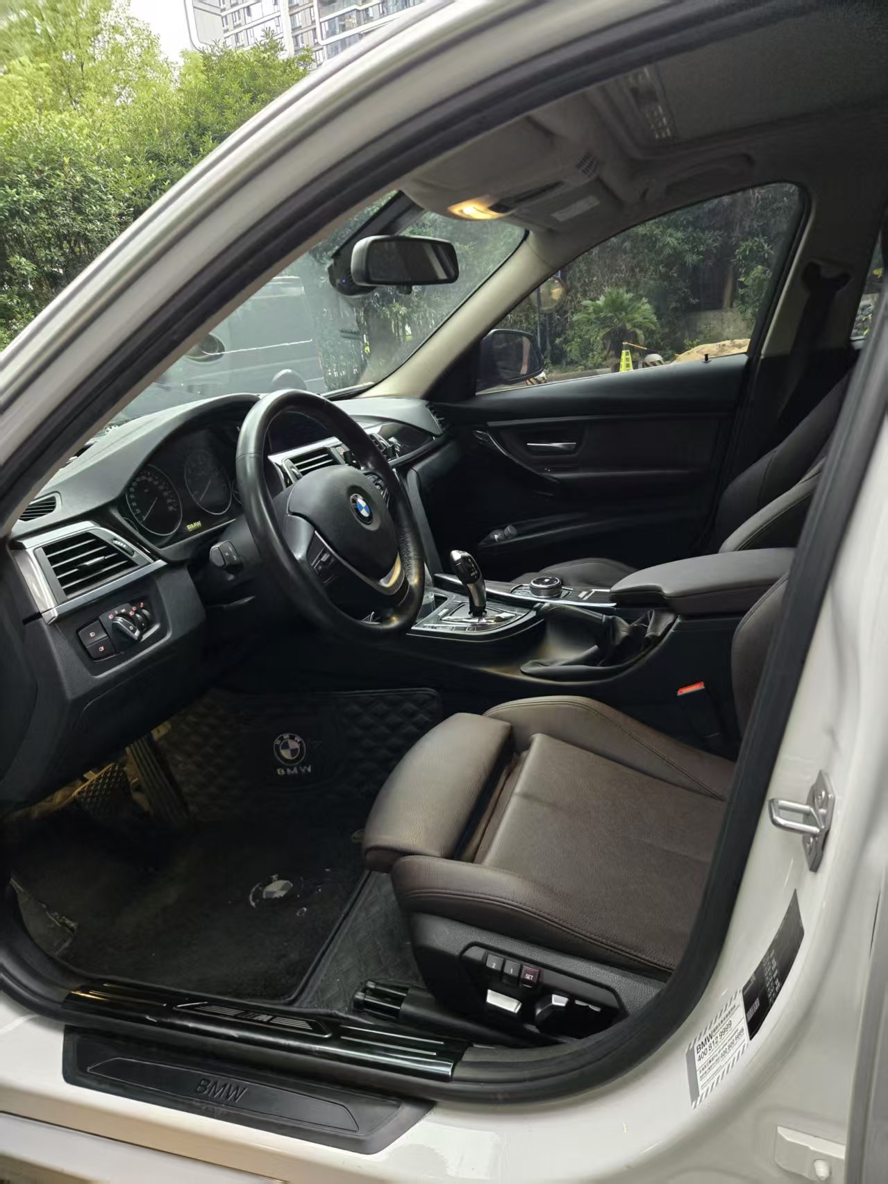 BMW 3 Series 2019 car image #6