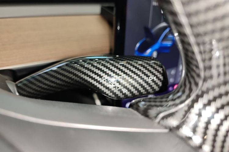 Tesla Model 3 2020 car image #18
