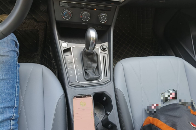 Volkswagen Lavida 2022 car image #14