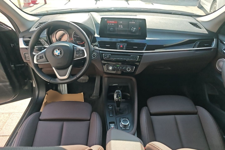 BMW X1 2021 car image #11