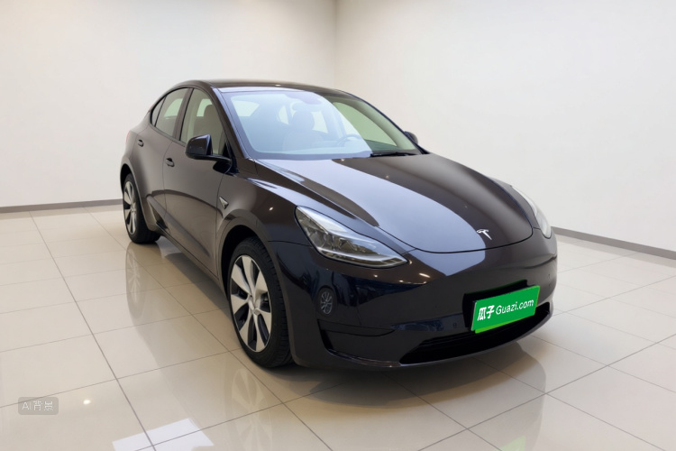 Tesla Model Y 2023 #4 Tesla Model Y 2023 car image #4