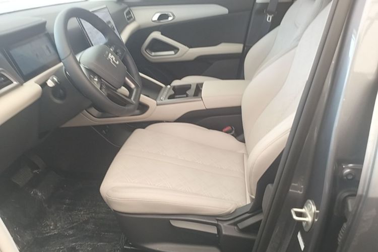 BYD YuanUP 2026 car image #15
