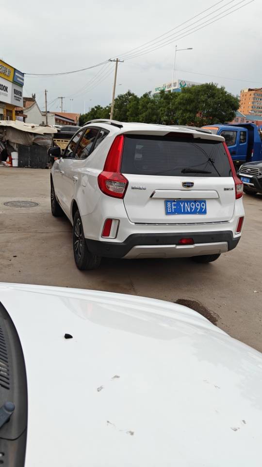 GEELY Vision X6 2017 car image #6
