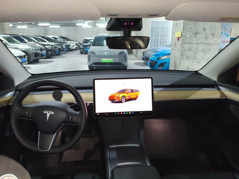 Tesla Model Y 2022 #8 Tesla Model Y 2022 car image #8