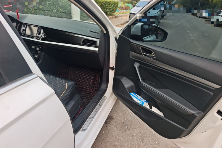 Volkswagen Lavida 2020 car image #21
