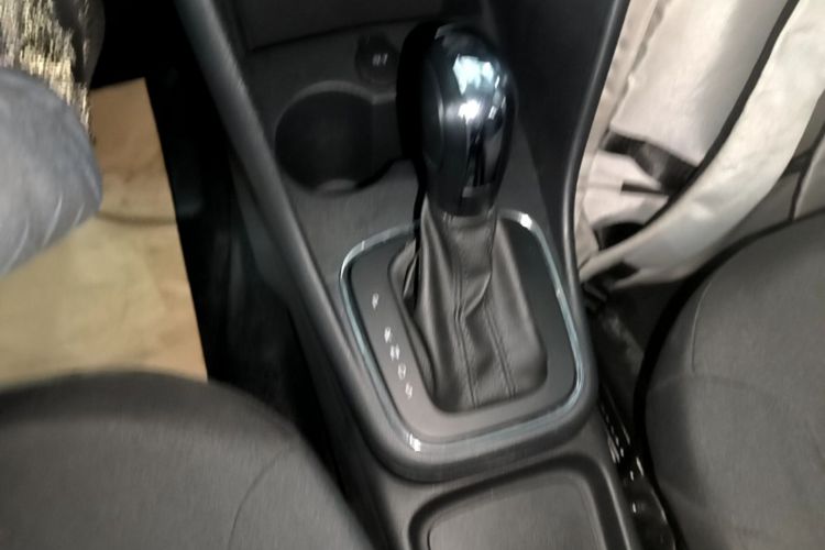 Volkswagen Polo 2018 car image #14