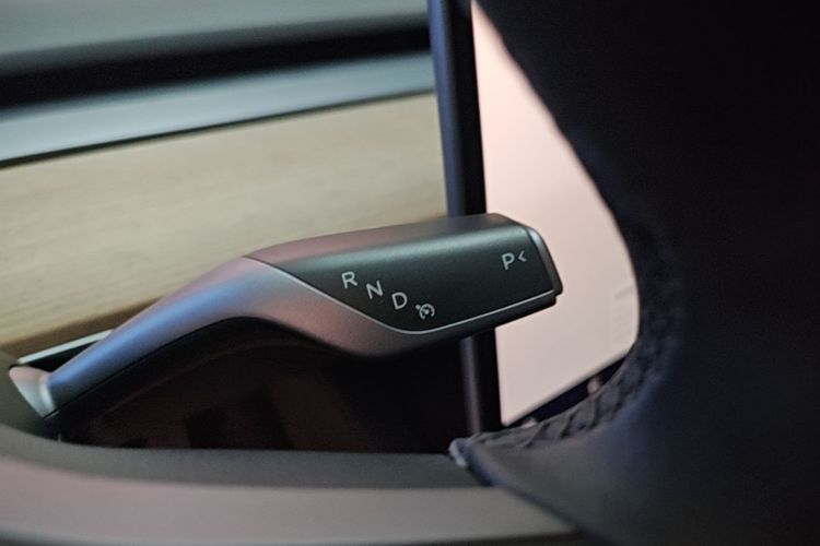 Tesla Model 3 2023 #14 Tesla Model 3 2023 car image #14
