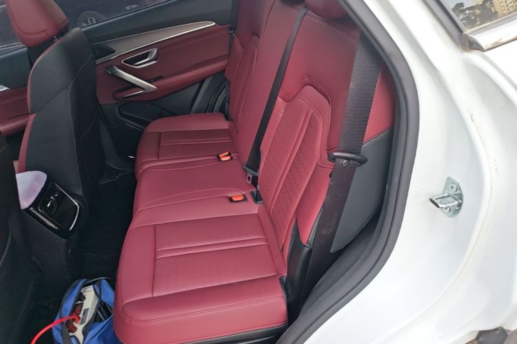 Jetour X70 PLUS 2026 car image #17