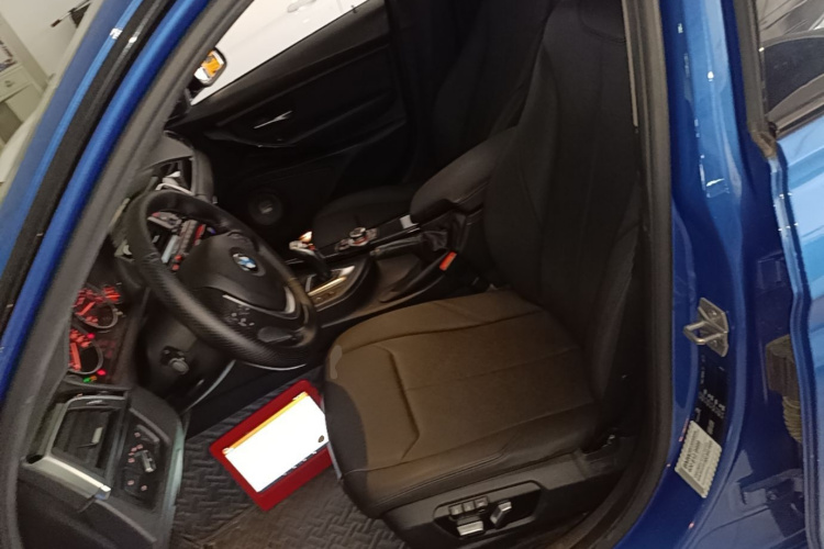 BMW 3 Series 2016 #19 BMW 3 Series 2016 car image #19