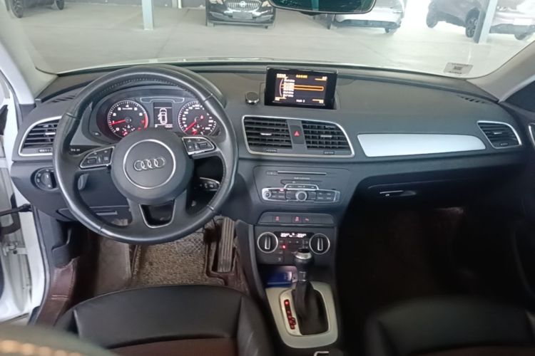 Audi Q3 2019 #10 Audi Q3 2019 car image #10