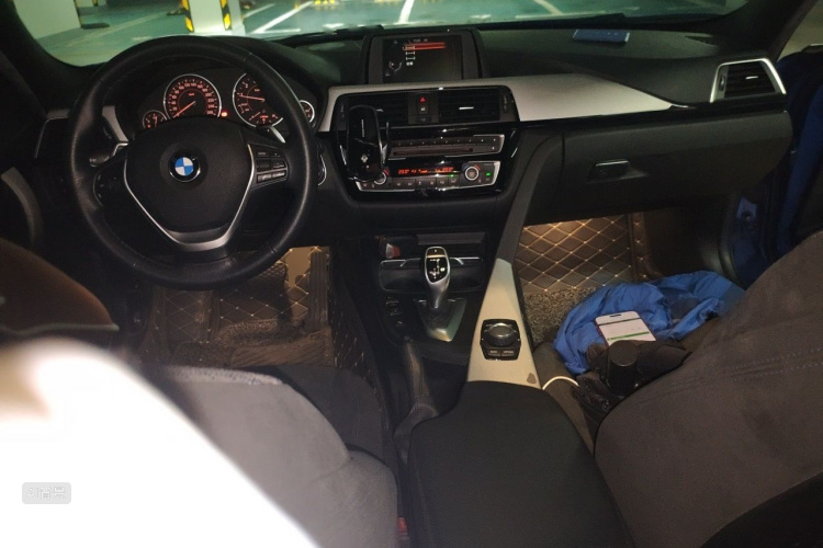 BMW 3 Series 2017 #11 BMW 3 Series 2017 car image #11