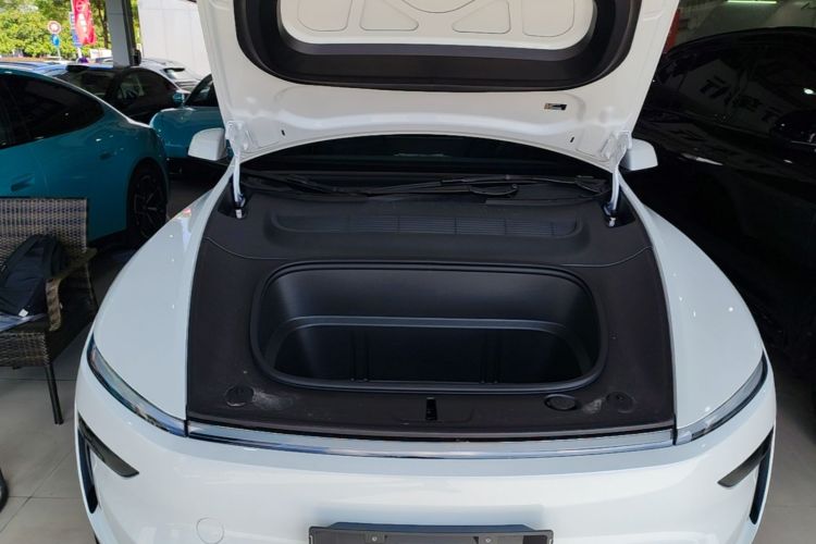 Tesla Model Y 2026 #20 Tesla Model Y 2026 car image #20