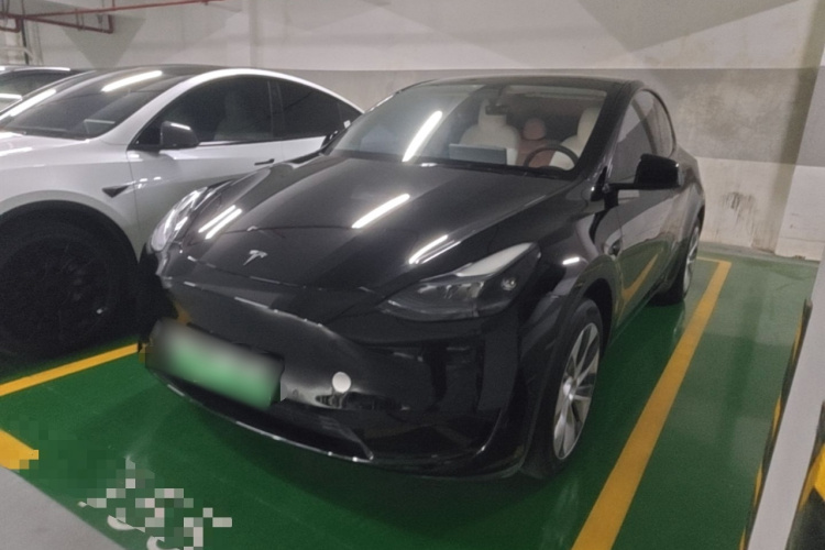 Tesla Model Y 2022 #2 Tesla Model Y 2022 car image #2