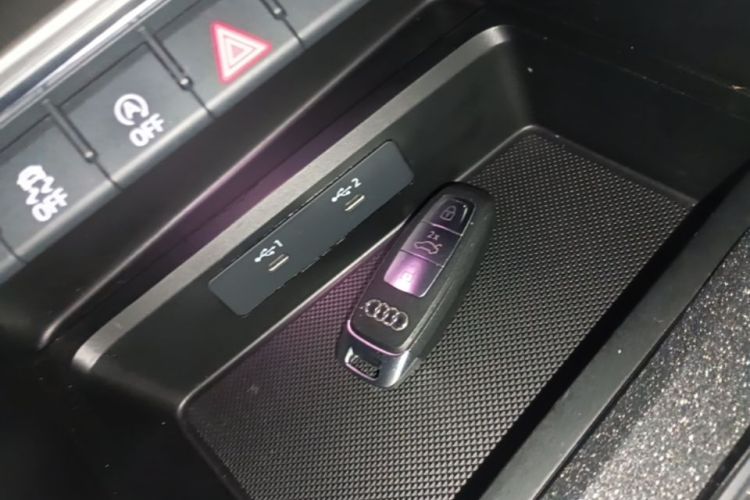Audi A3 2022 immagine di auto #14