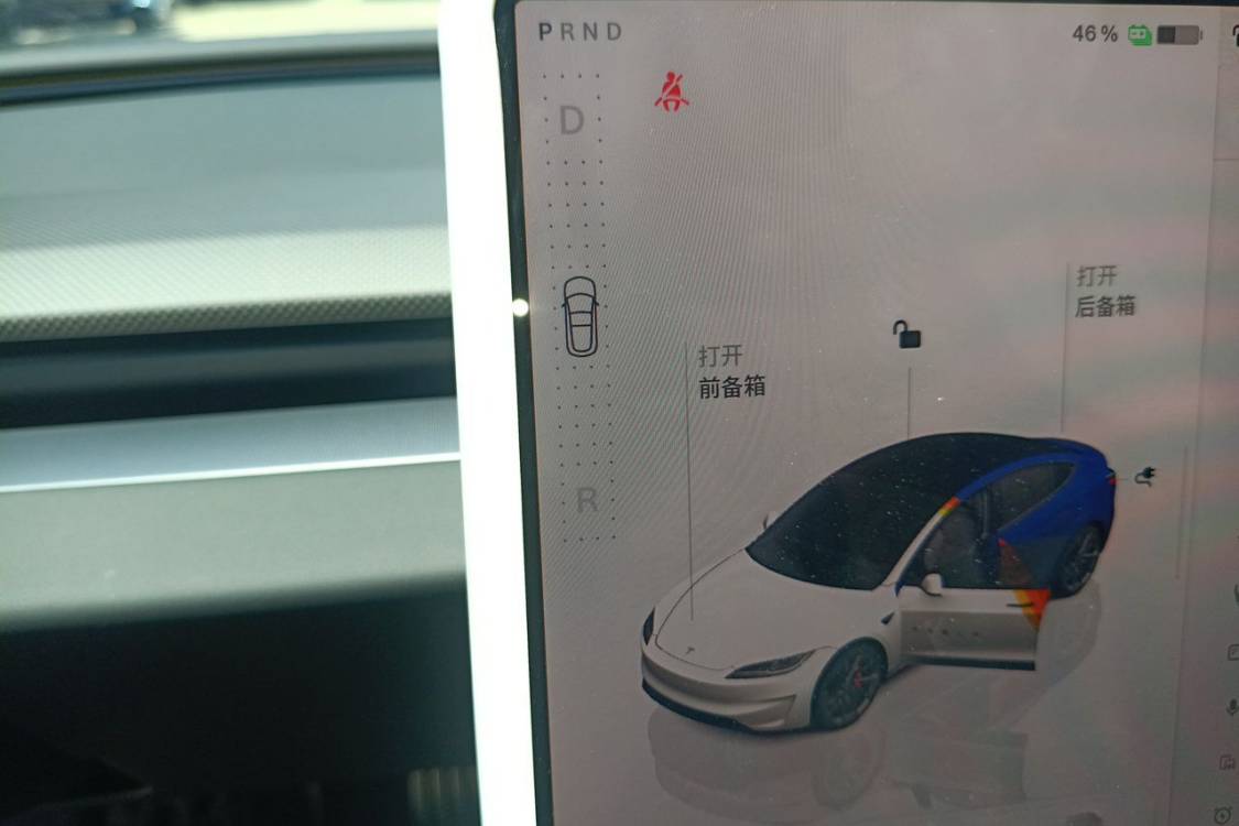 Tesla Model 3 2025 imagen de coche #29