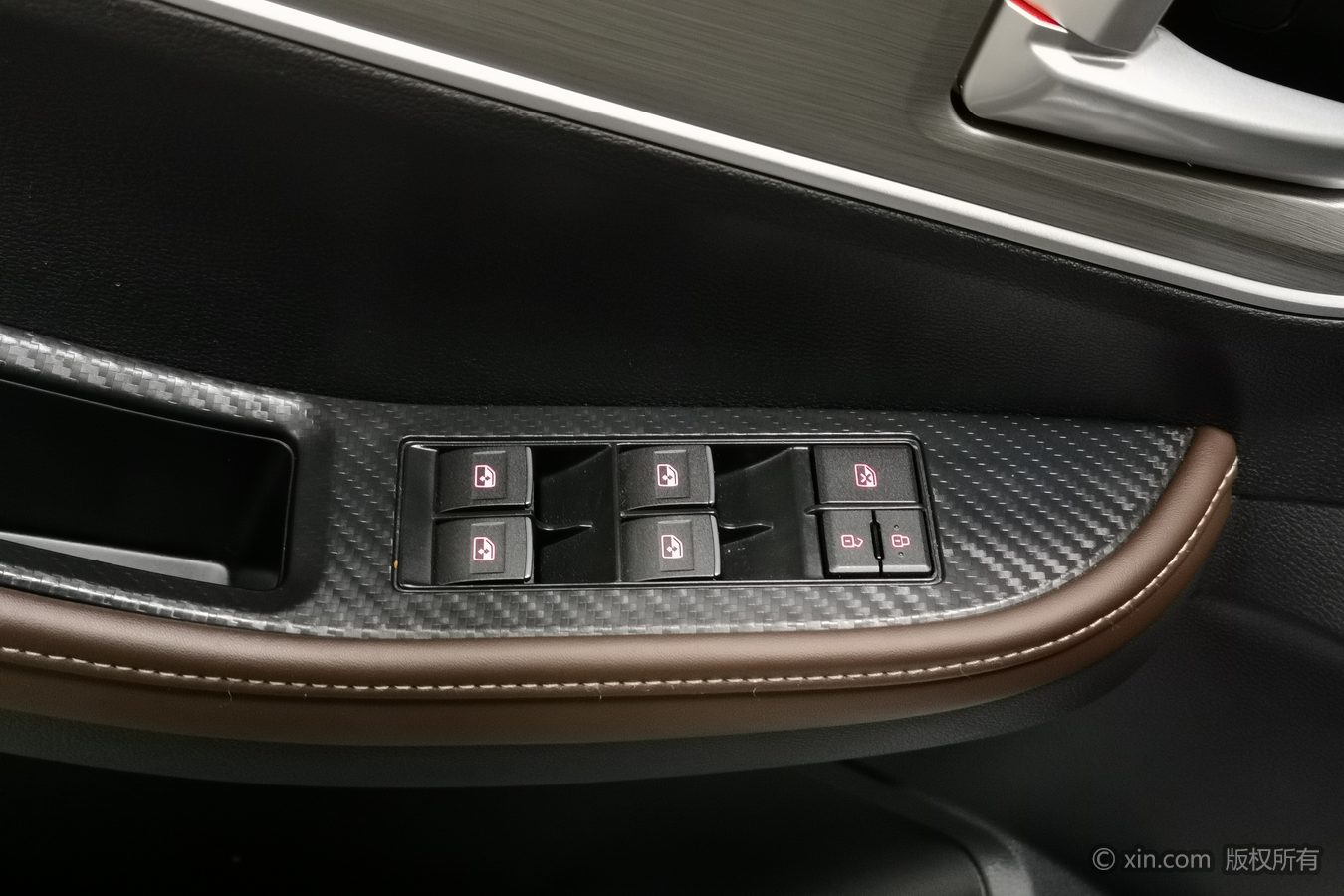 Forthing T5 2024 #9 Forthing T5 2024 immagine di auto #9