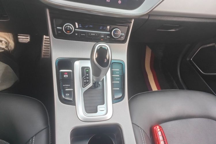 GEELY Emgrand GS 2018 car image #14