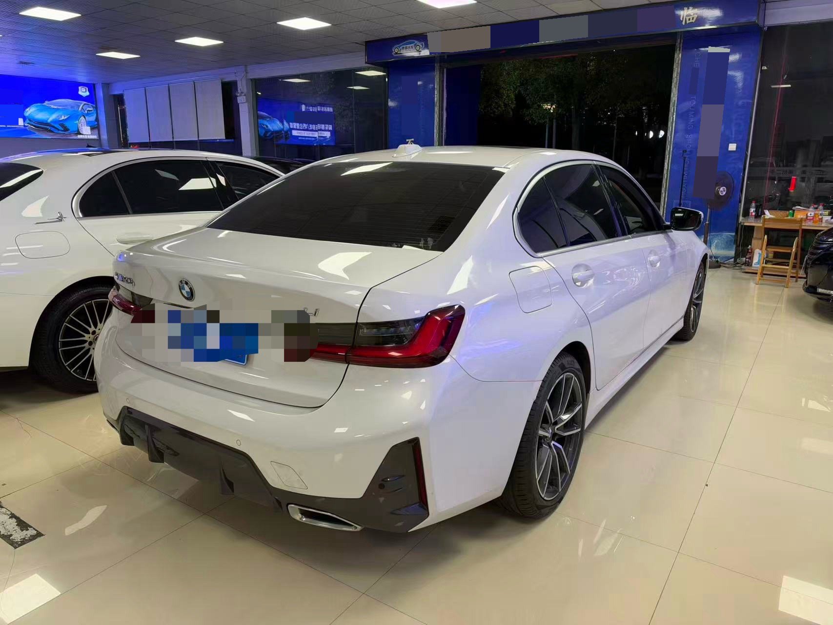 BMW 3 Series 2024 #2 BMW 3 Series 2024 immagine di auto #2