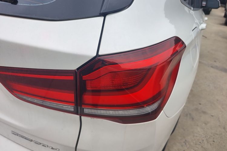 BMW X1 2021 car image #8