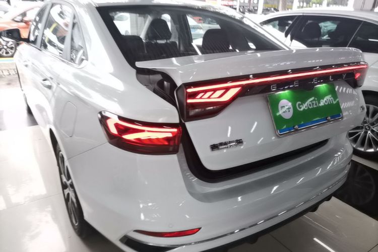 GEELY Emgrand 2022 #7 GEELY Emgrand 2022 car image #7