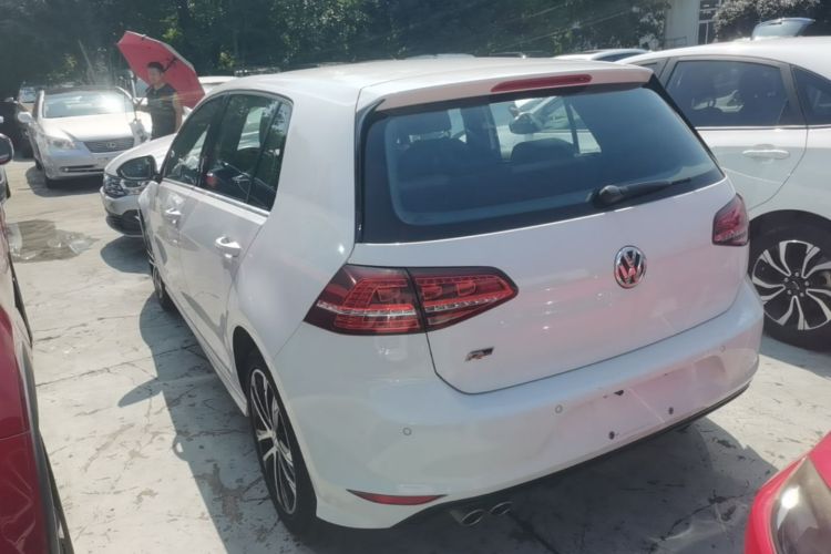 Volkswagen Golf 2015 car image #7