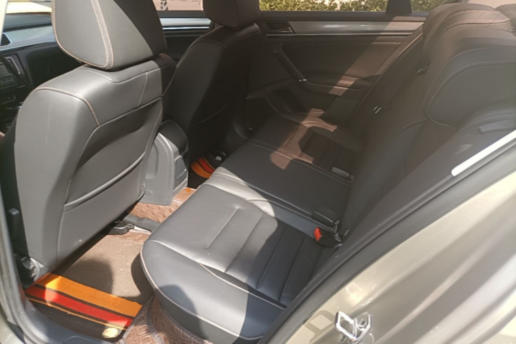 Volkswagen Bora 2016 immagine di auto #13