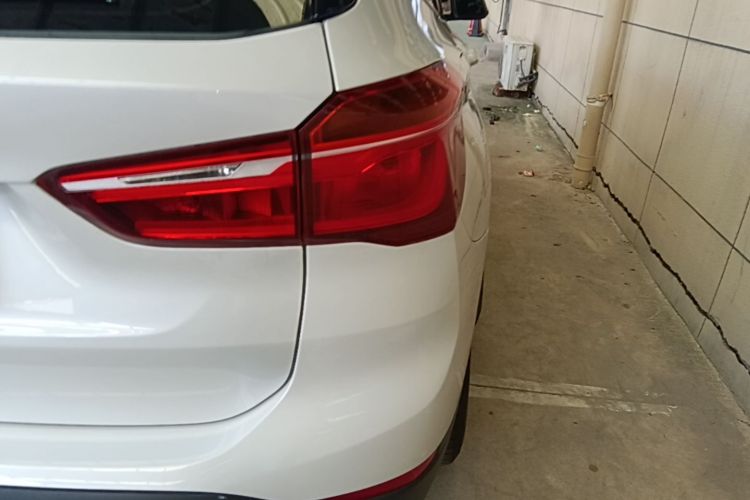 BMW X1 2017 car image #8