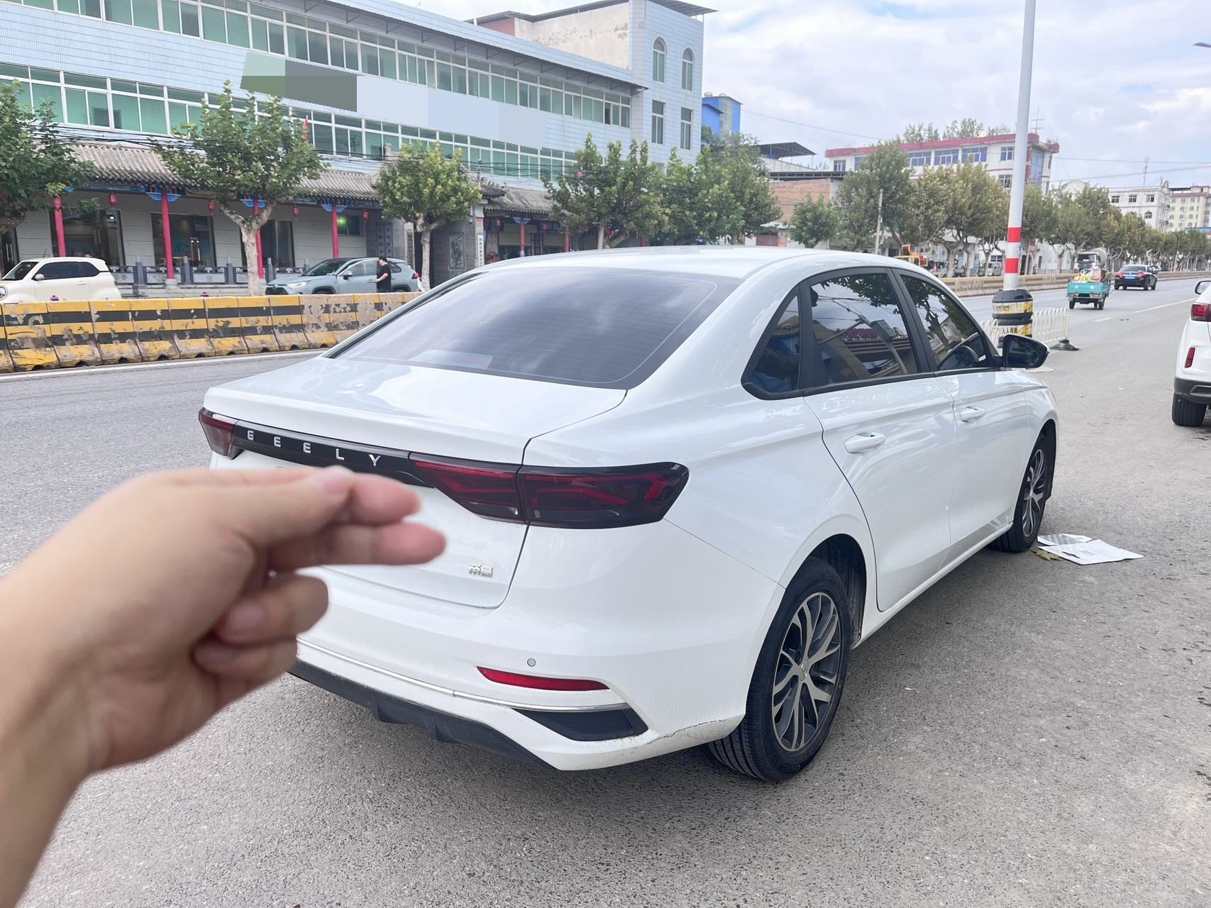 GEELY Emgrand 2023 #4 GEELY Emgrand 2023 imagen de coche #4