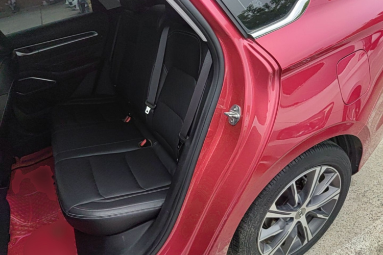 GEELY Emgrand 2021 immagine di auto #17