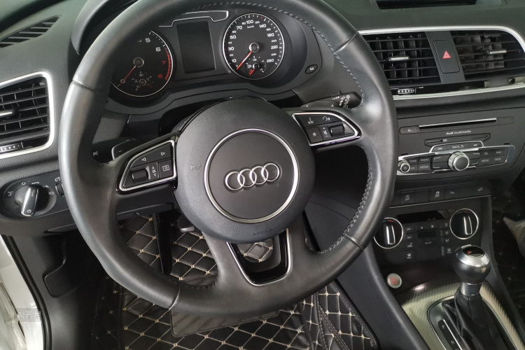 Audi Q3 2018 #12 Audi Q3 2018 car image #12