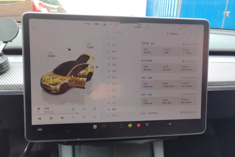 Tesla Model Y 2022 #12 Tesla Model Y 2022 car image #12
