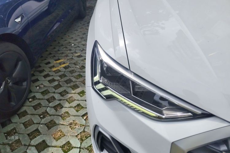 Audi Q3 2019 #8 Audi Q3 2019 car image #8