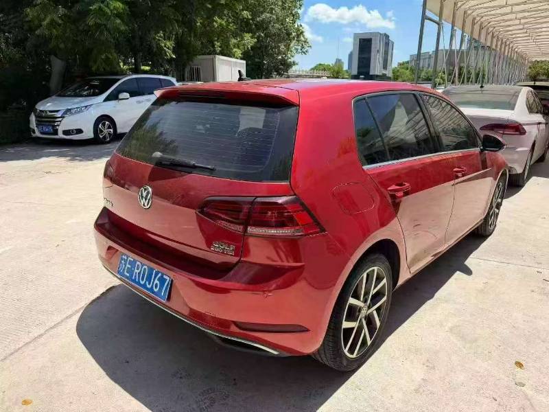 Volkswagen Golf 2020 car image #8