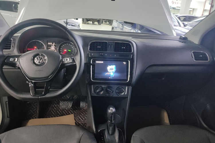 Volkswagen Polo 2019 #10 Volkswagen Polo 2019 car image #10