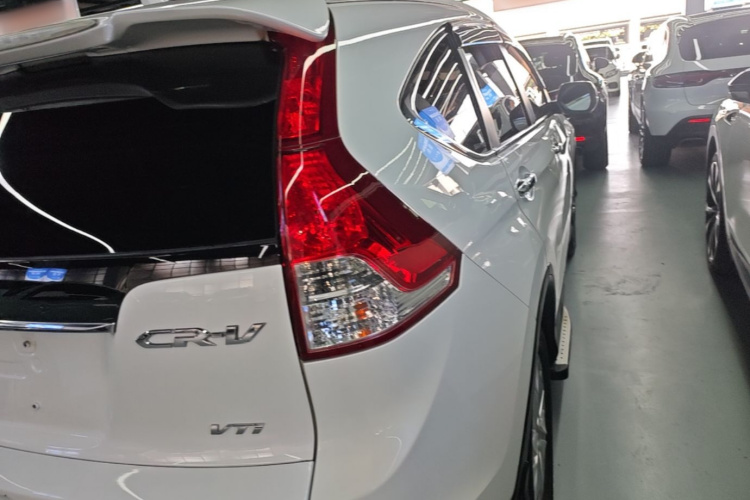 Honda CR-V 2015 #8 Honda CR-V 2015 car image #8