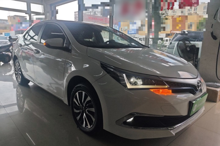 Toyota Corolla Hybird E+ 2019 #4 Toyota Corolla Hybird E+ 2019 car image #4