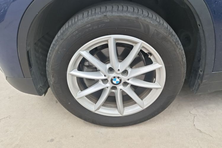BMW X1 2019 car image #9