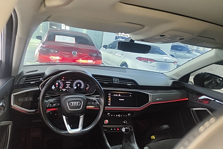 Audi Q3 2021 #10 Audi Q3 2021 car image #10