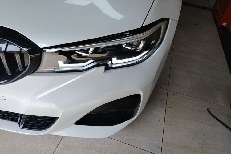 BMW 3 Series 2021 #23 BMW 3 Series 2021 car image #23
